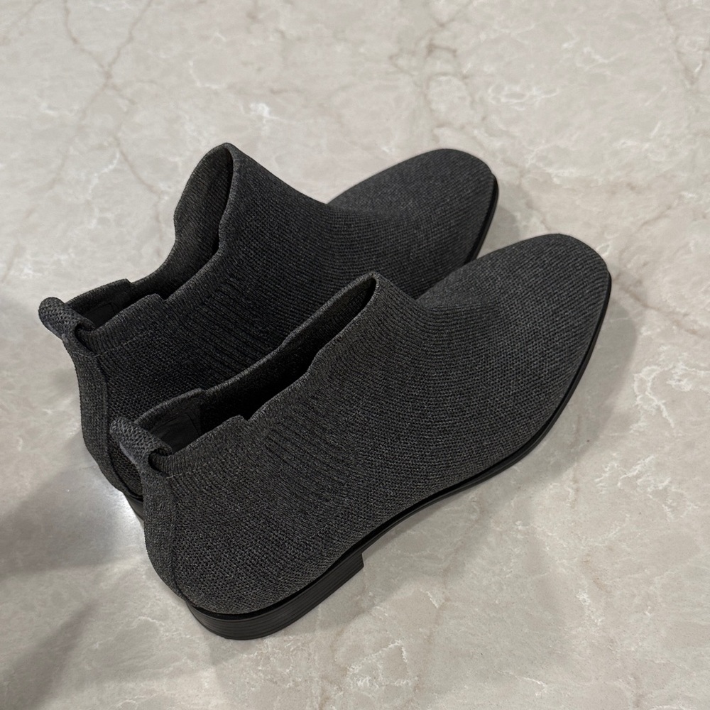 Vivaia charcoal fabric ankle boots 42